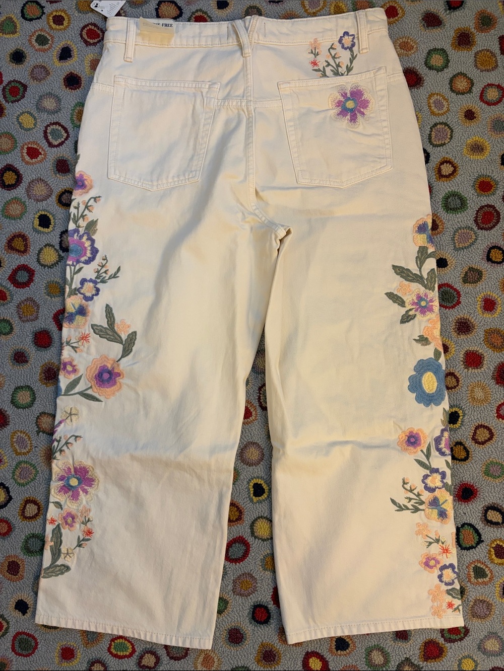 NWT We The Free Willow Floral Embroidered Jeans - Picture 8 of 10